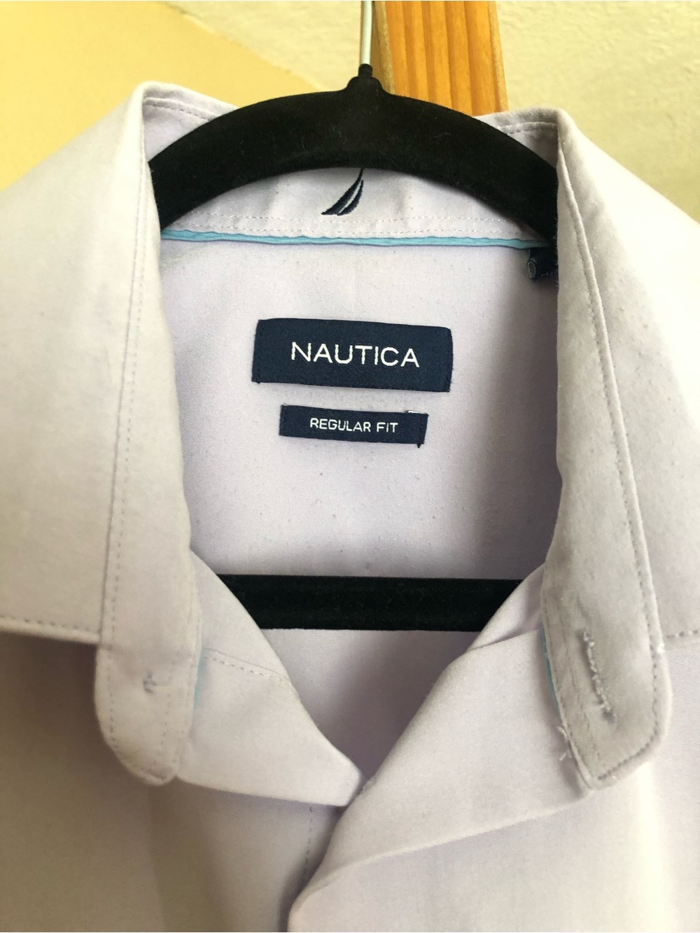 Nautica Men's Light Gray Button-Up Dress Shirt